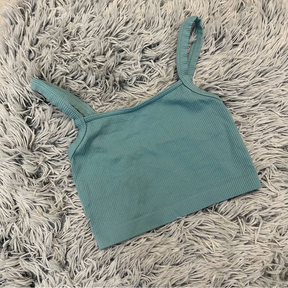 Colsie Ribbed Crop Top - Picture 5 of 11